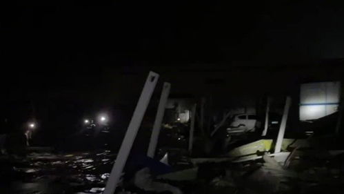 武漢龍卷風(fēng)致6人失聯(lián)41人受傷